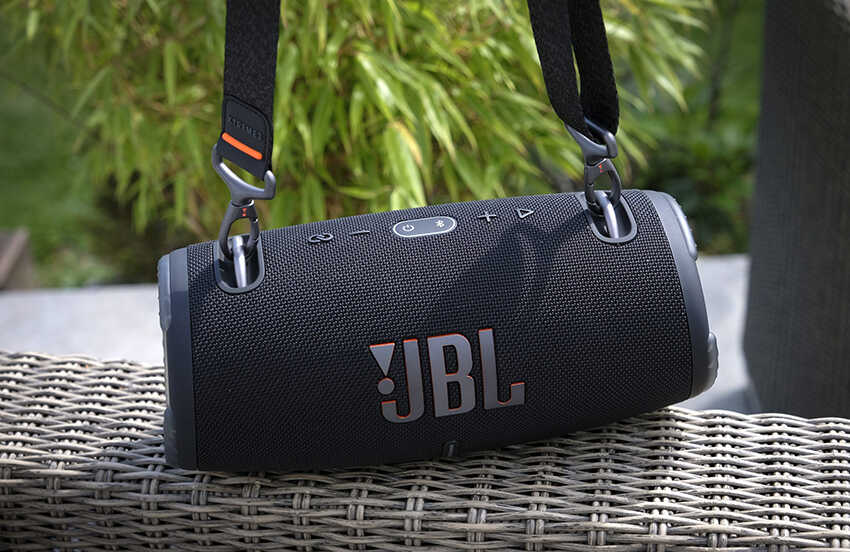 Loa JBL Xtreme 3 Trang Bị Dây Đeo Vai