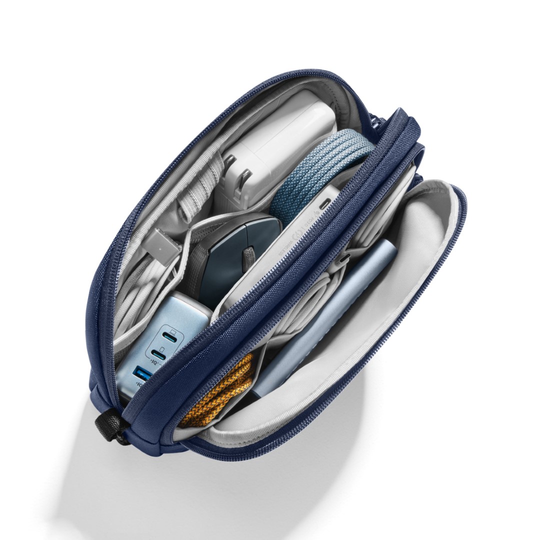 Túi Đựng Phụ Kiện Tomtoc (USA) Light Electrong Accessory Pouch 1.8L - T12M1