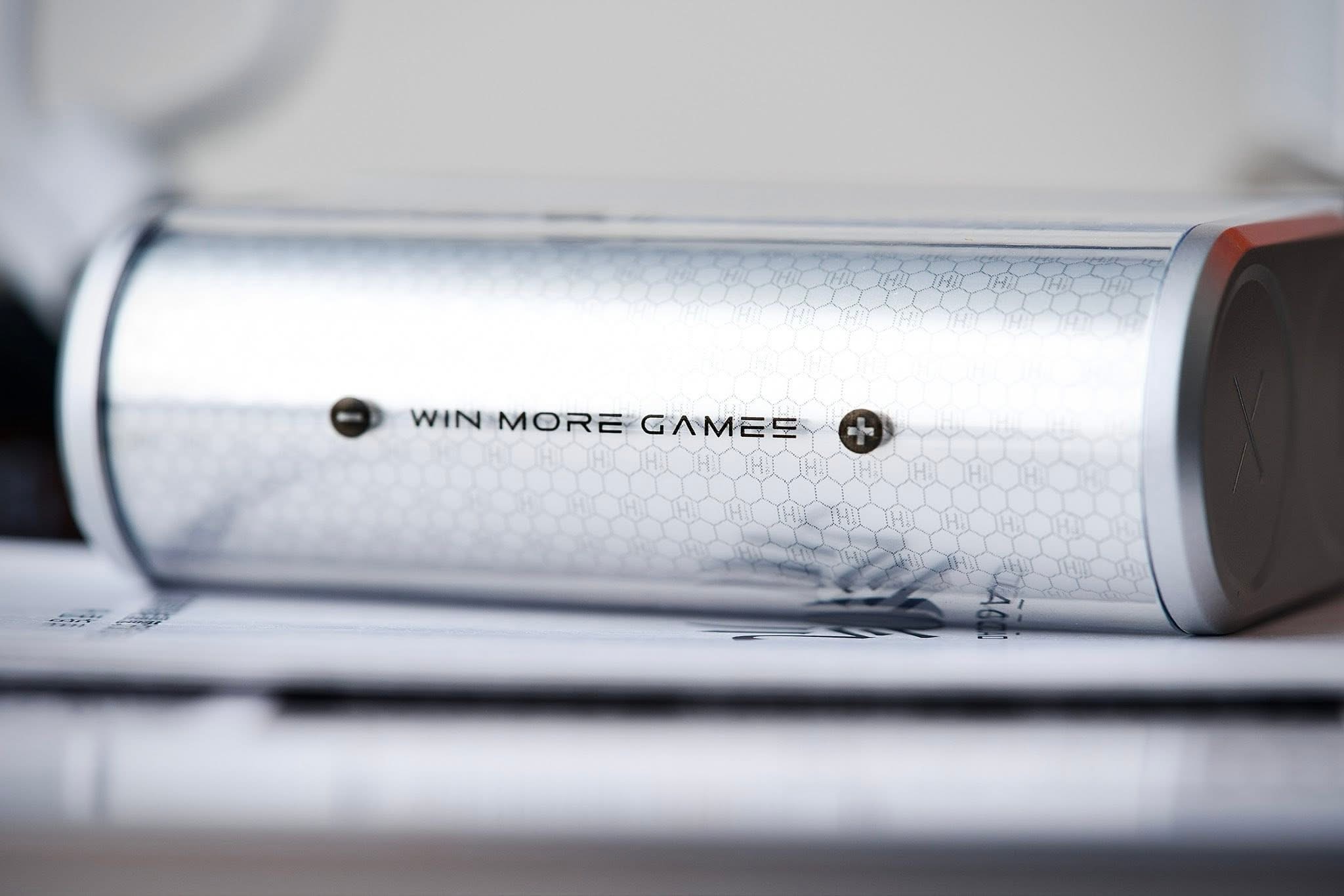 Redmagic DAO Mini PA0013 - Pin Sạc Dự Phòng 10.000mAh Công Suất 45W | Phân Phối Chính Hãng Tại : https://9ss.vn/pin-du-phong-10-000mah-redmagic-dao-mini-pa0013-sac-nhanh-45w-thiet-ke-gaming/